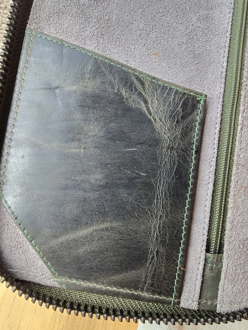 Lorton & Horn XS Leather Travel Wallet Chesterfield Green